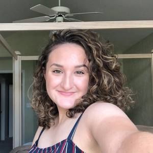 Meet your Posher, Alexandra